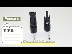 銅はシステムを取付けるための水密IP67太陽電池パネルのコネクターをめっきした